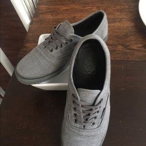 Vans size 8 1/2 men’s gray